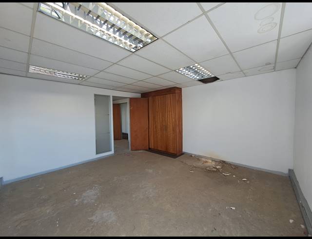 772M² OFFICE TO LET IN CRAIGHALL